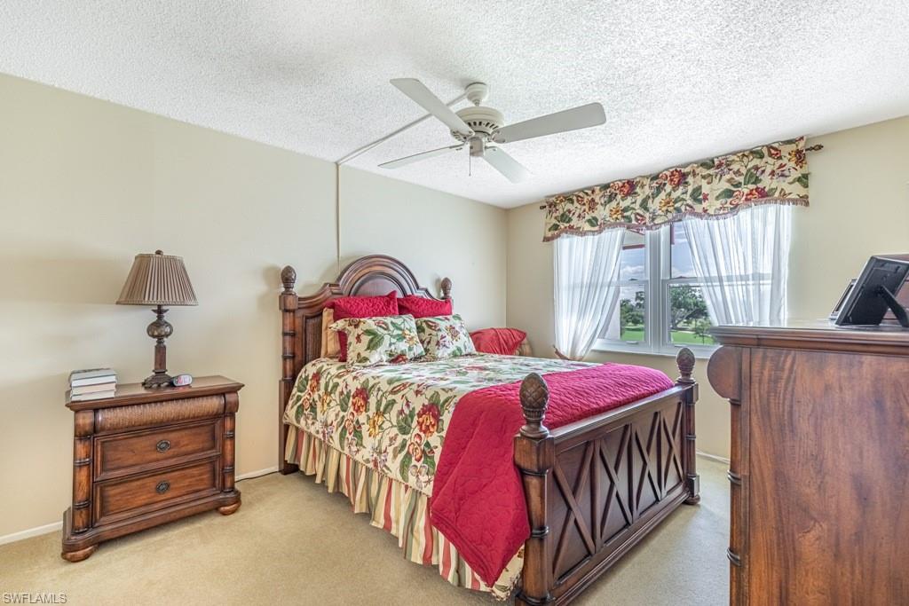 SEVEN LAKES - Residential