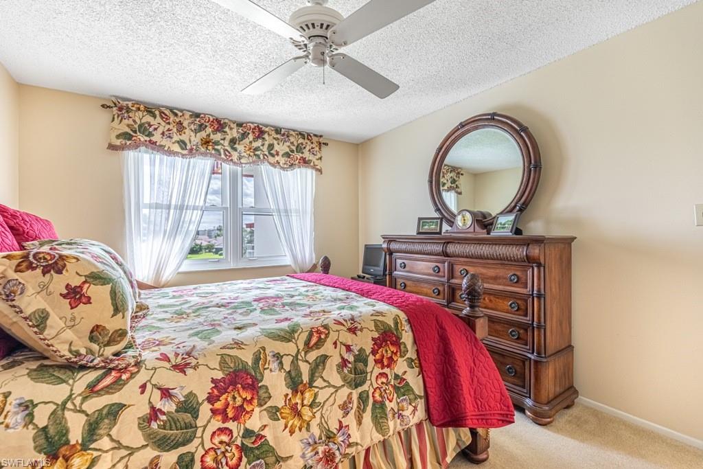 SEVEN LAKES - Residential