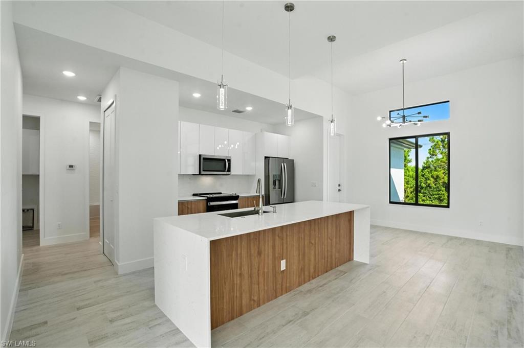 PORT CHARLOTTE - Residential