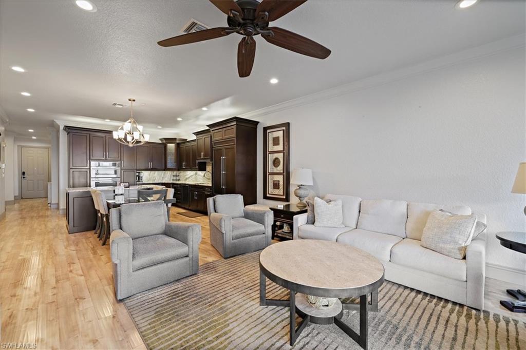 PARADISE POINT - Residential Lease