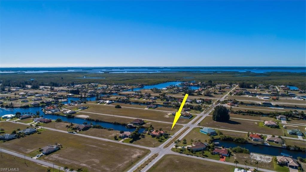 CAPE CORAL - Land