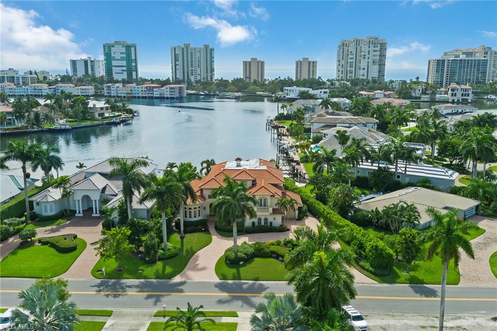 PARK SHORE - Residential