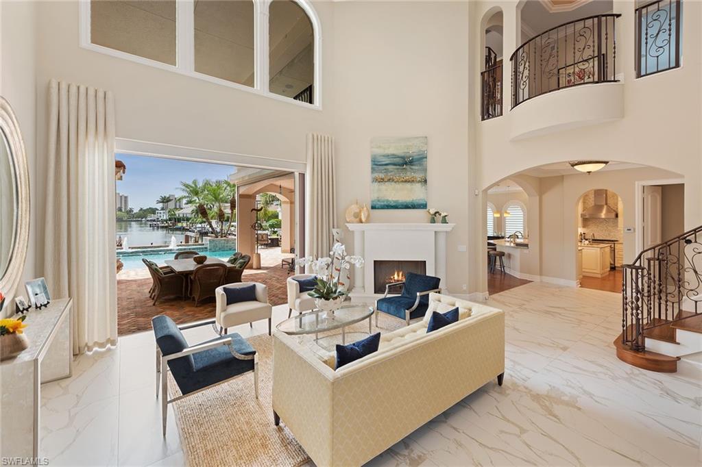 PARK SHORE - Residential