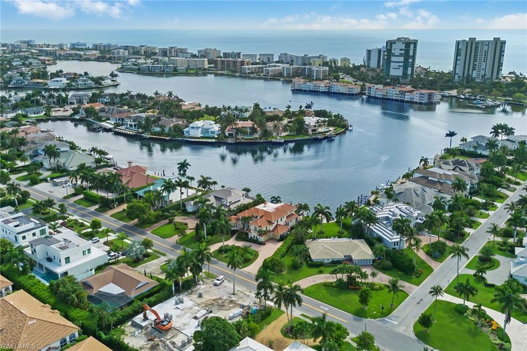 PARK SHORE - Residential