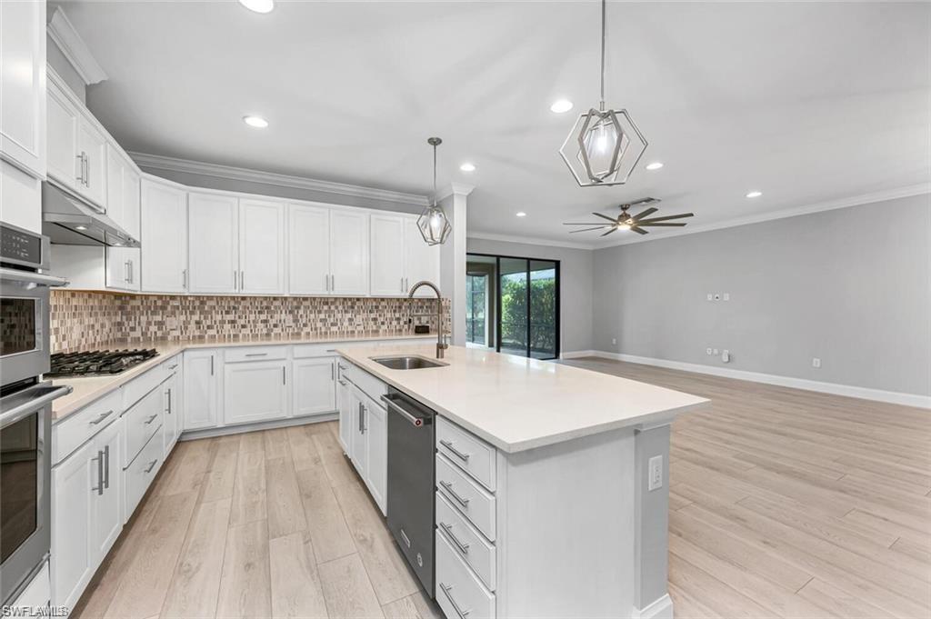 VERONA POINTE ESTATES - Residential