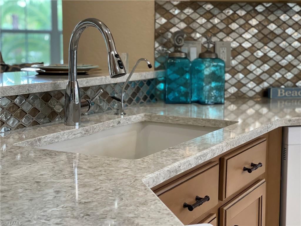 COCONUT SHORES - Residential