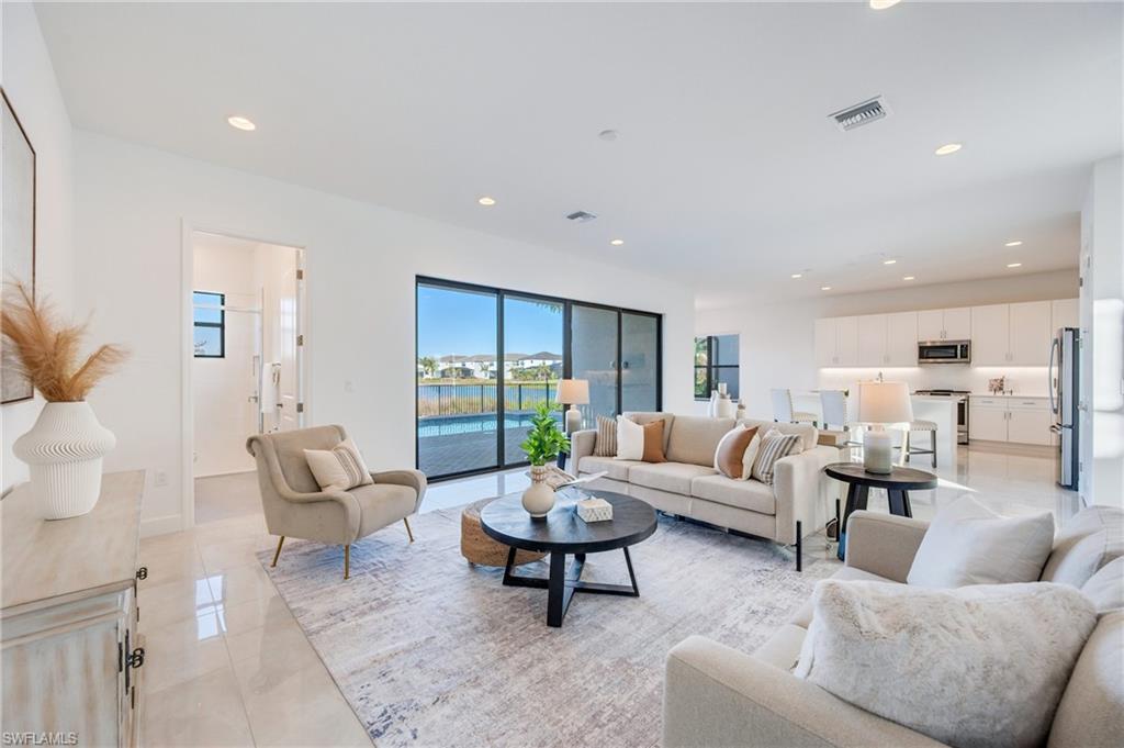 RIVERCREEK IN ESTERO - Residential