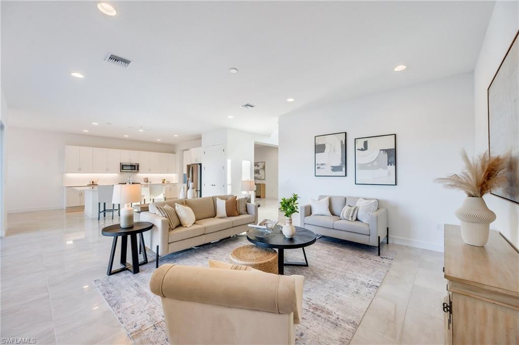 RIVERCREEK IN ESTERO - Residential