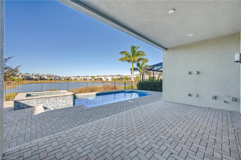 RIVERCREEK IN ESTERO - Residential