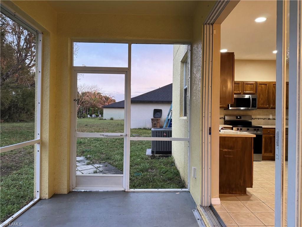 SHADOW LAKES - Residential