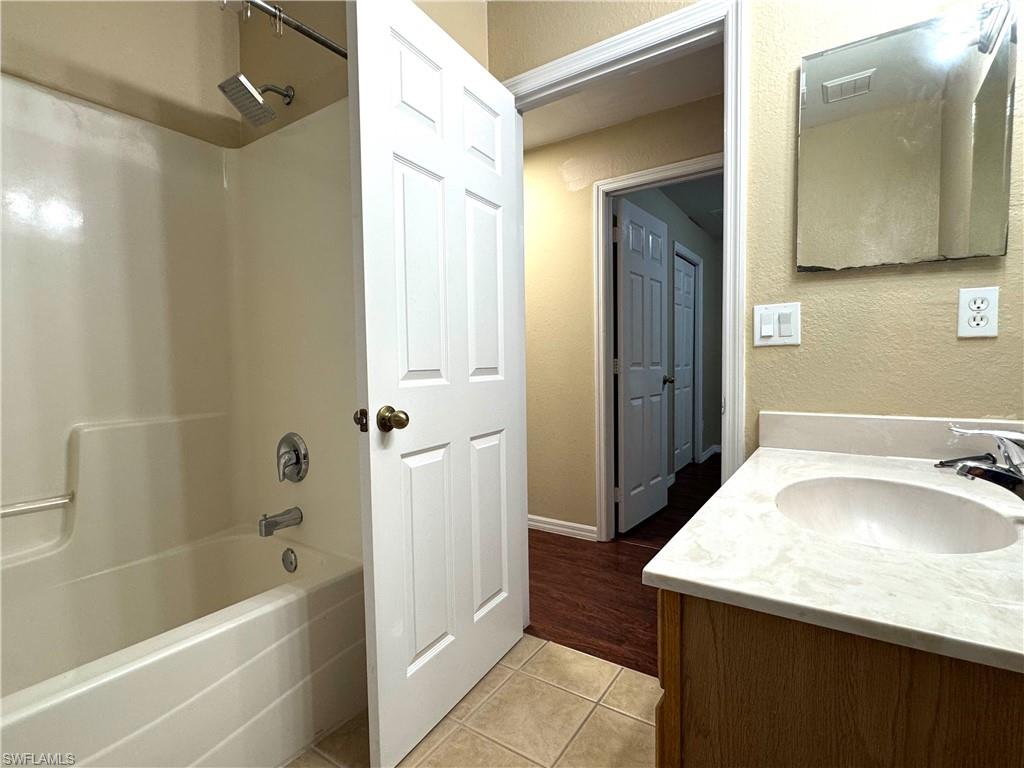 SHADOW LAKES - Residential