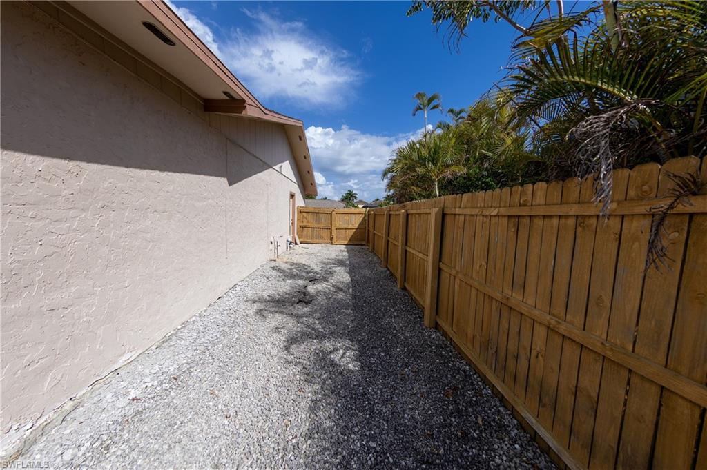 MARCO ISLAND - Residential