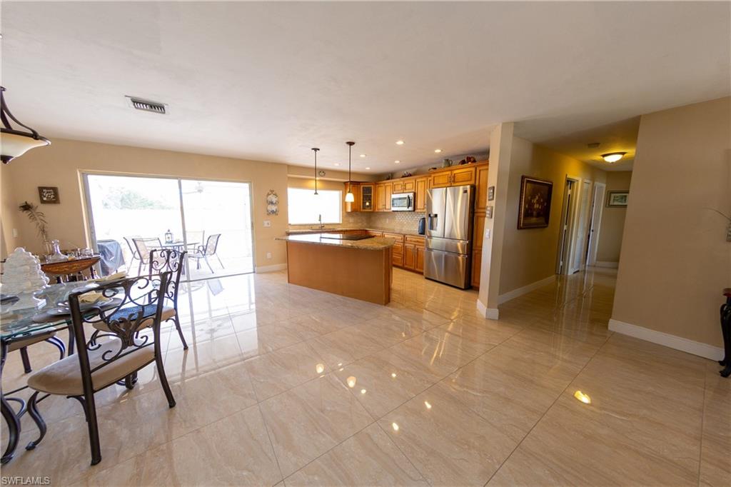 MARCO ISLAND - Residential