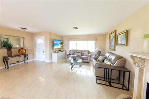 Photo of 188 Gulfstream ST, MARCO ISLAND, FL 34145 (MLS # 226010410)