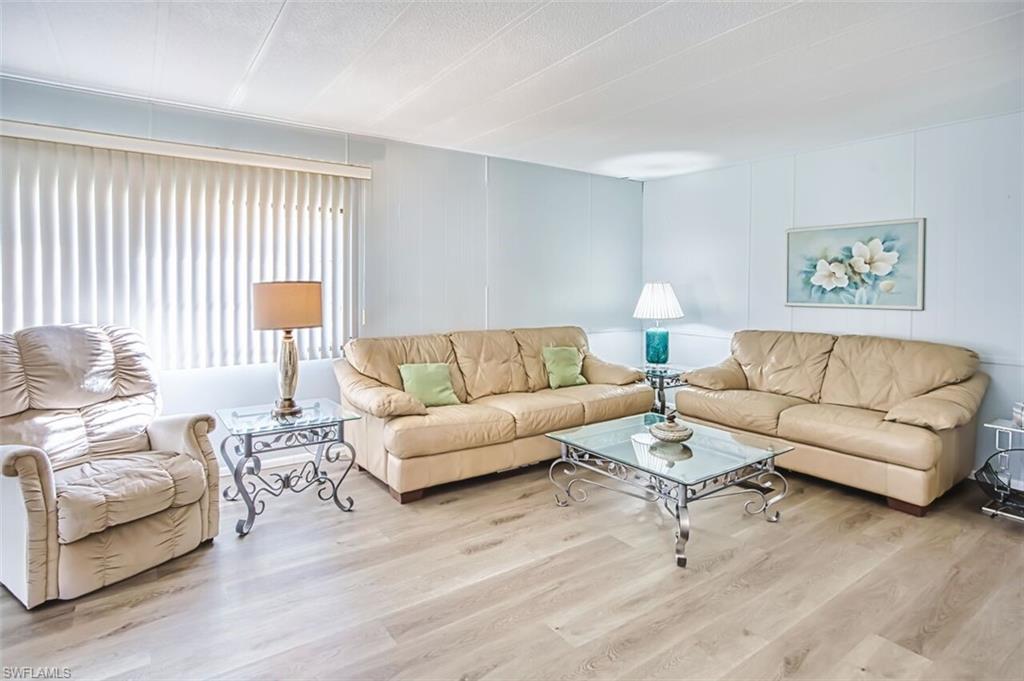 THUNDERBIRD MOBILE HOMES - Residential