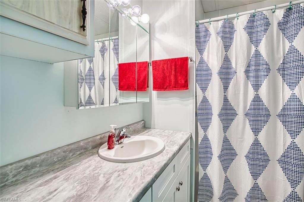 THUNDERBIRD MOBILE HOMES - Residential