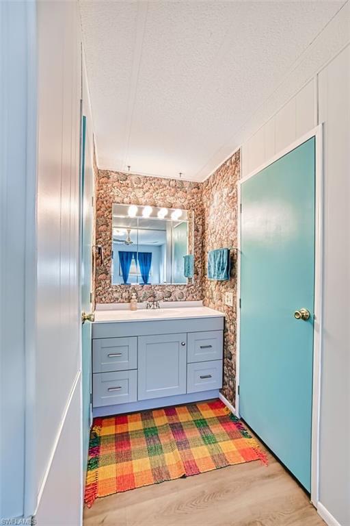 THUNDERBIRD MOBILE HOMES - Residential