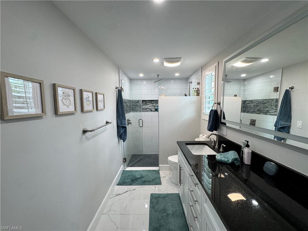 RIVERBEND MOTORCOACH RESORT - Land