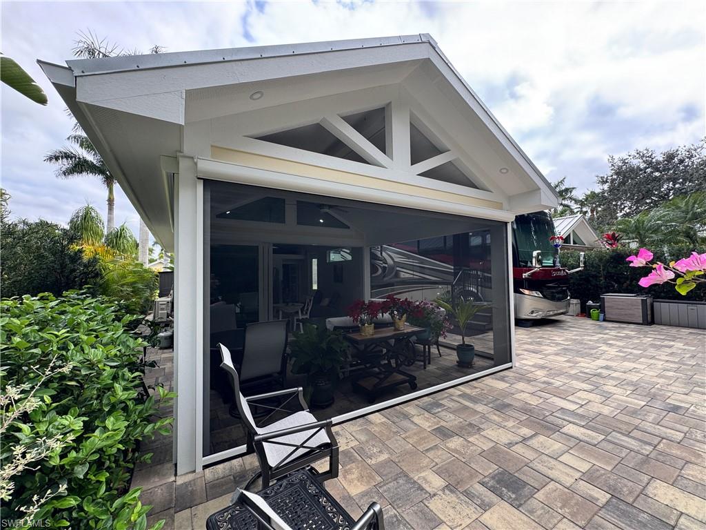 RIVERBEND MOTORCOACH RESORT - Land