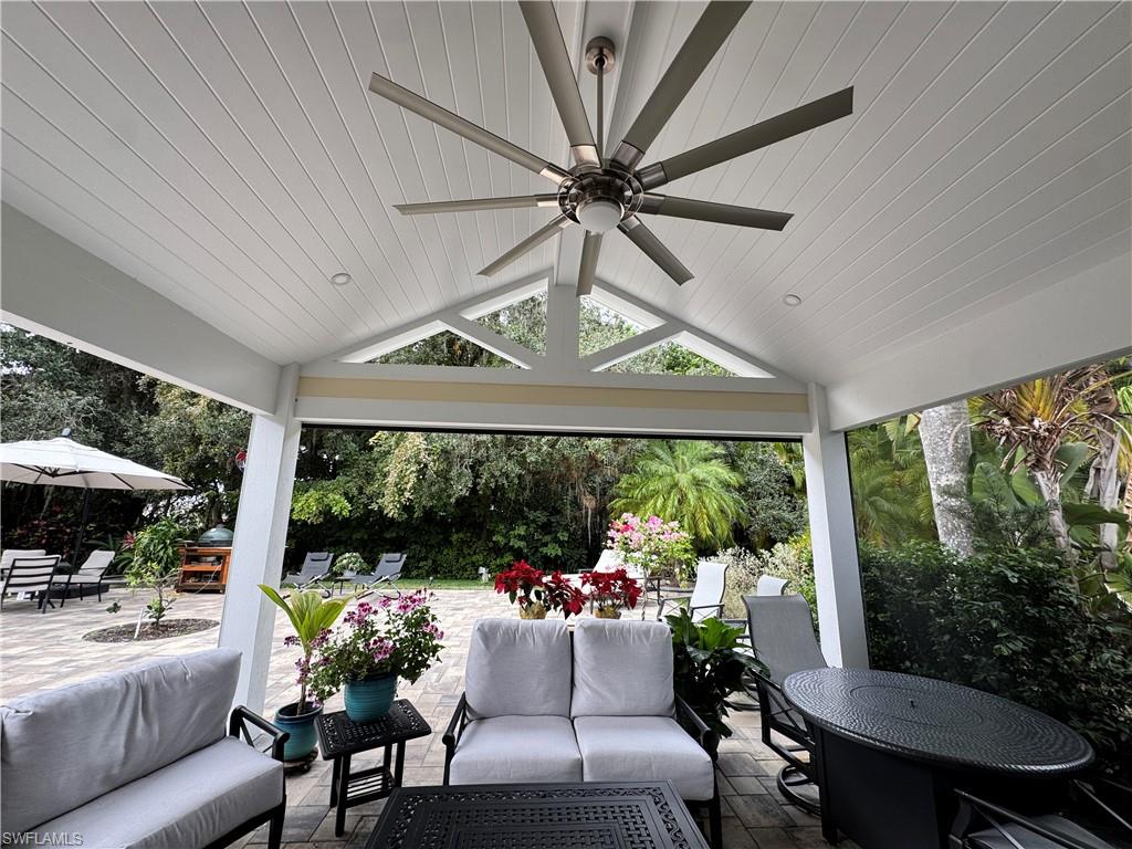 RIVERBEND MOTORCOACH RESORT - Land