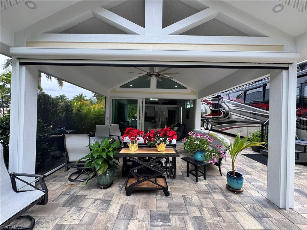 RIVERBEND MOTORCOACH RESORT - Land