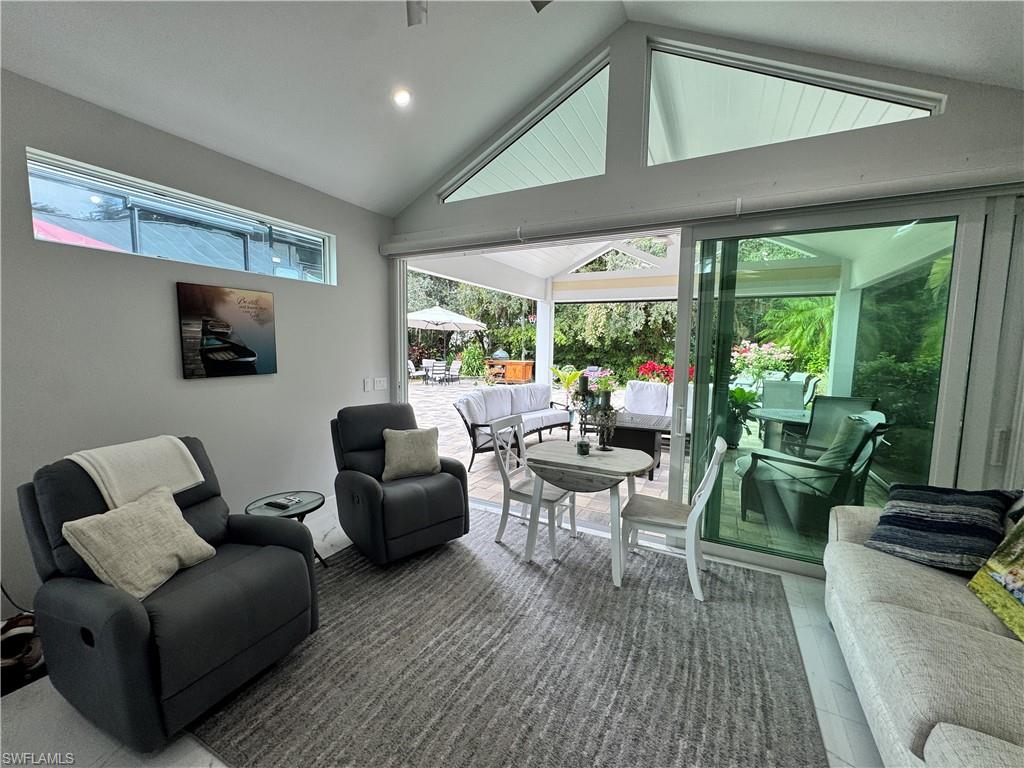 RIVERBEND MOTORCOACH RESORT - Land