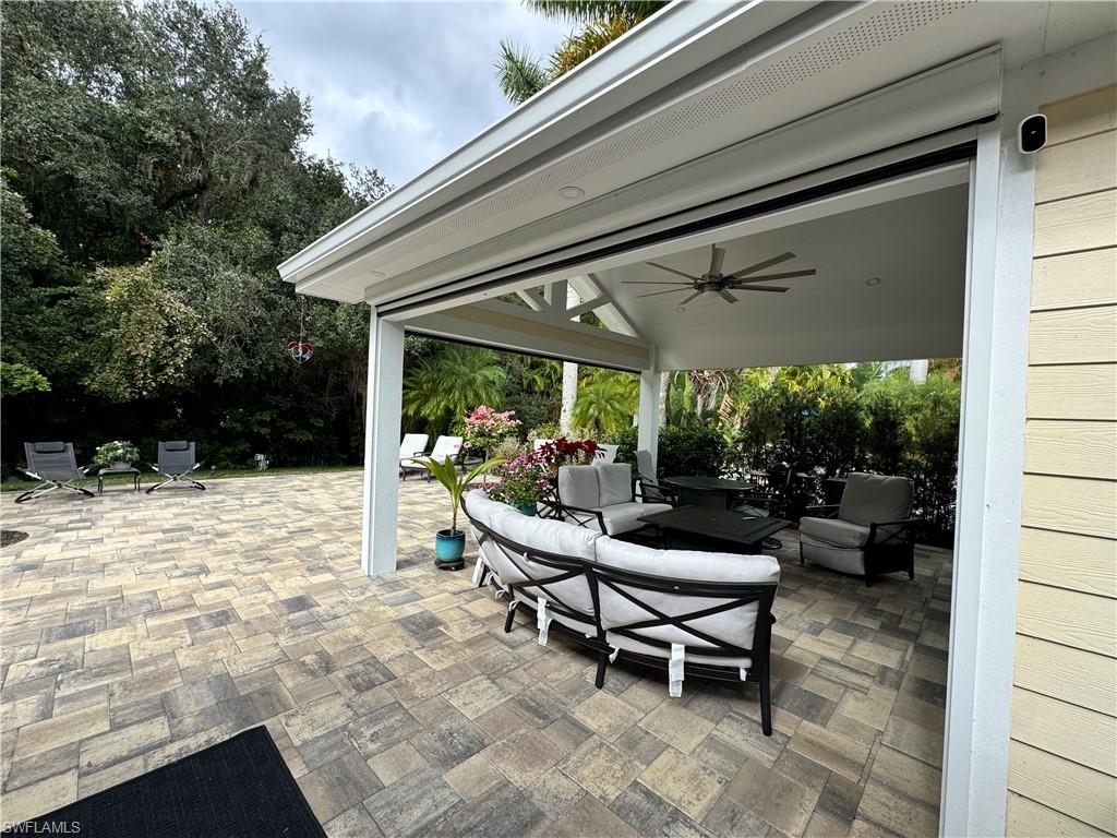 RIVERBEND MOTORCOACH RESORT - Land