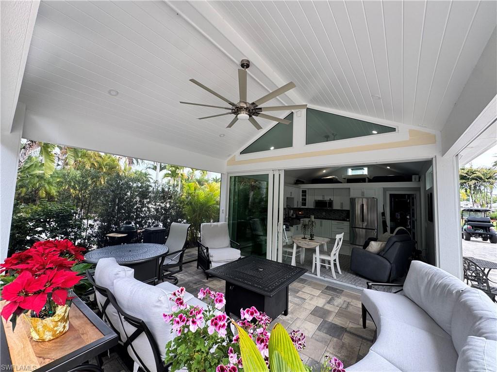 RIVERBEND MOTORCOACH RESORT - Land