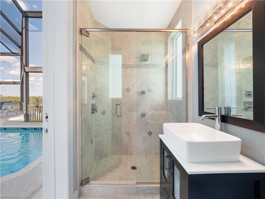 JONATHAN HARBOUR - Residential