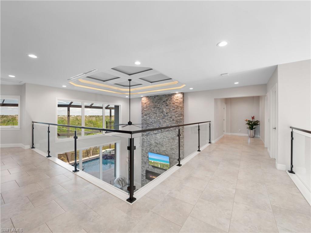 JONATHAN HARBOUR - Residential