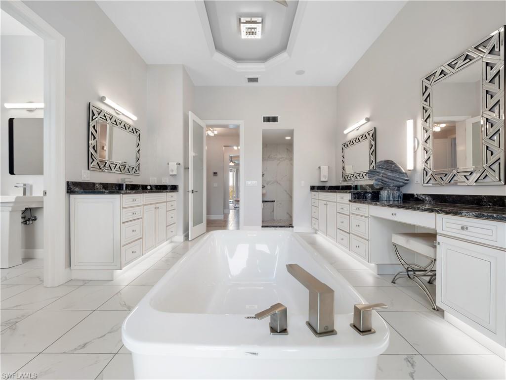 JONATHAN HARBOUR - Residential