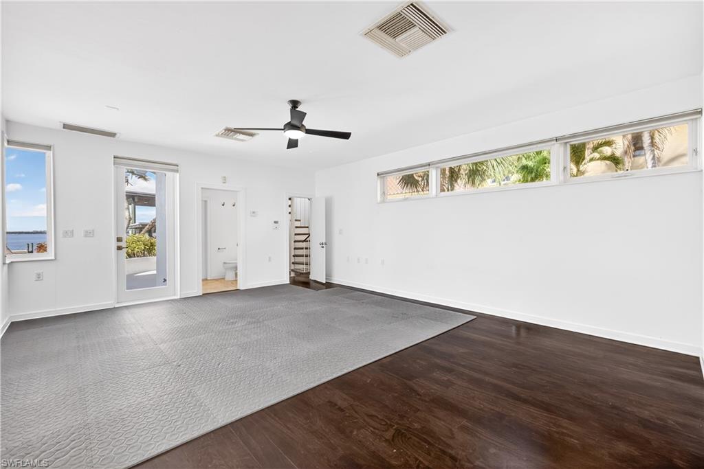 RIVERSIDE - Residential