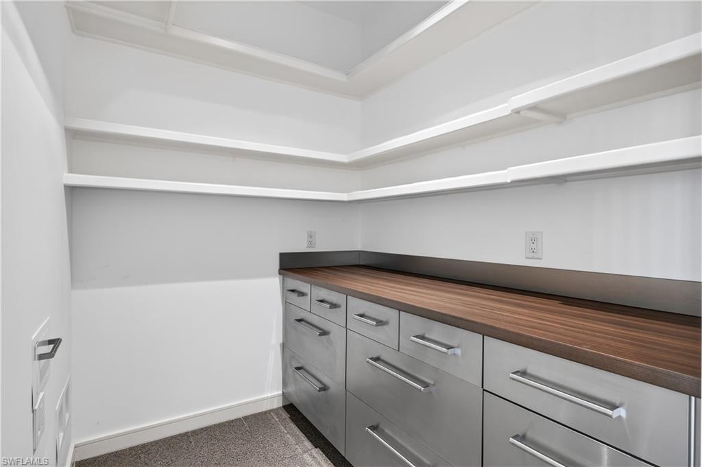 RIVERSIDE - Residential