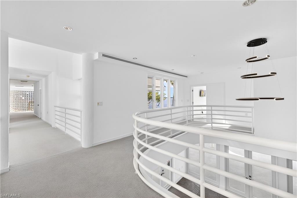 RIVERSIDE - Residential