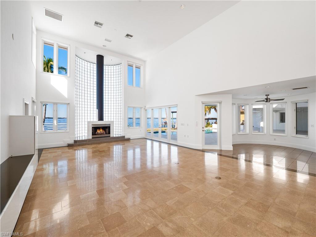 RIVERSIDE - Residential