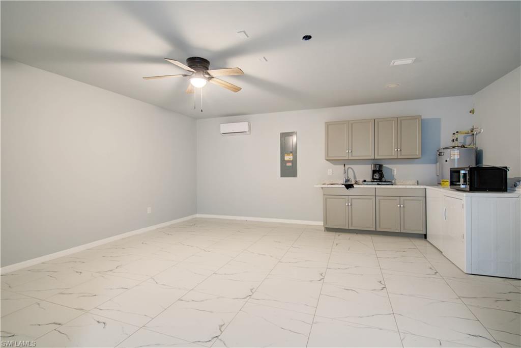 GATOR CIRCLE - Residential