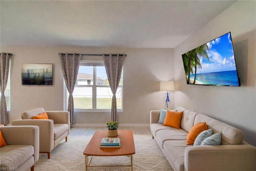 GATOR CIRCLE - Residential