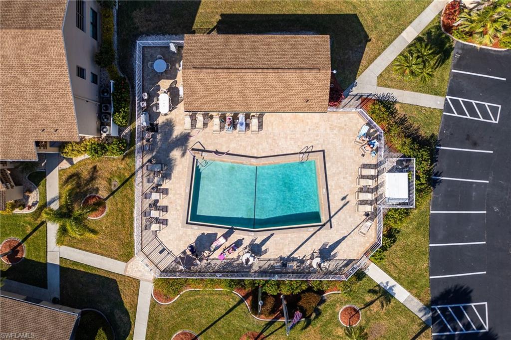 YACHTSMANS COVE - Residential