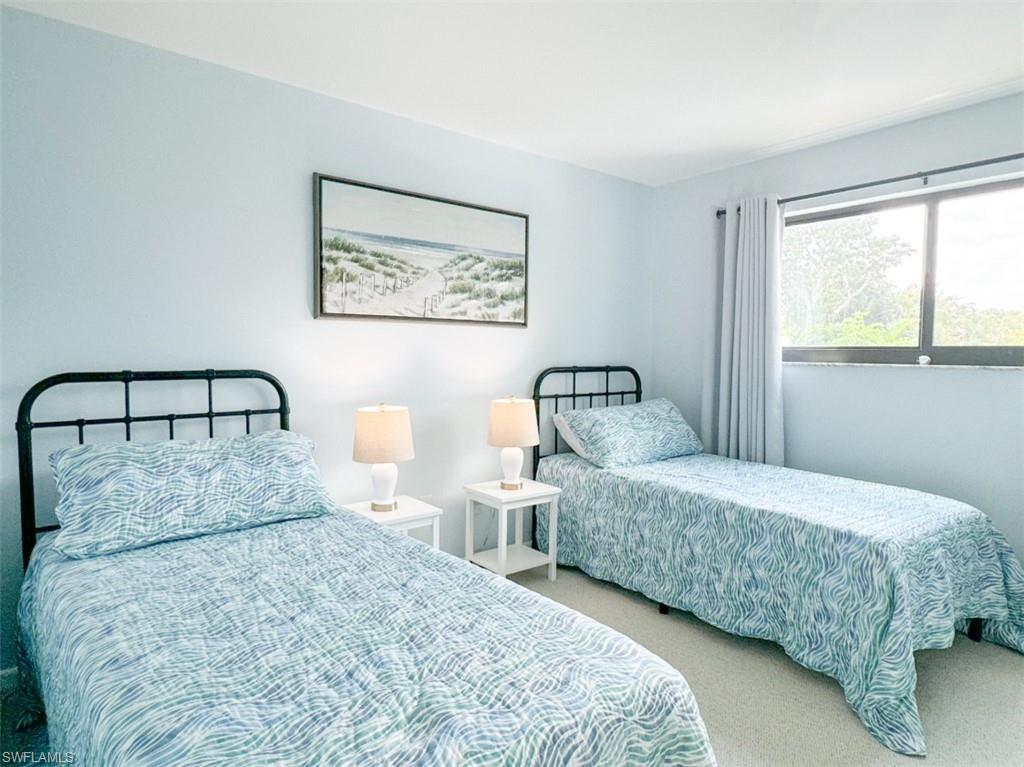 HIDDEN LAKE VILLAS - Residential Lease