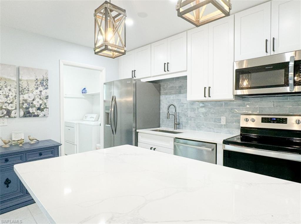 HIDDEN LAKE VILLAS - Residential Lease