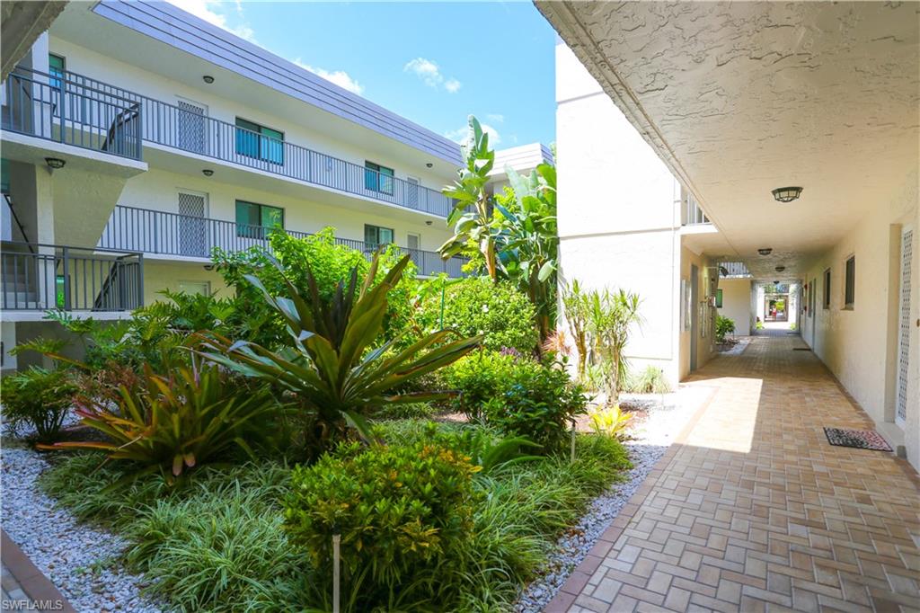 HIDDEN LAKE VILLAS - Residential Lease