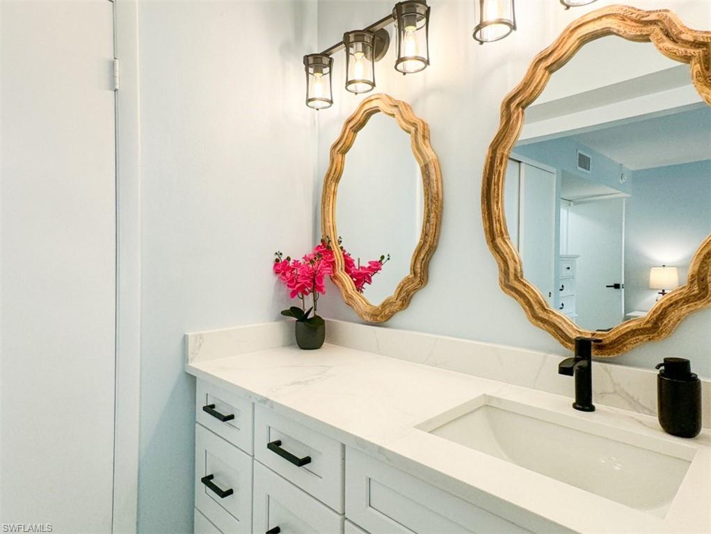 HIDDEN LAKE VILLAS - Residential Lease