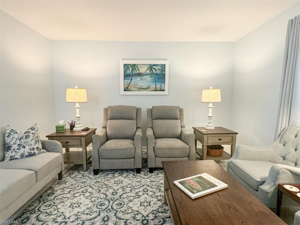 HIDDEN LAKE VILLAS - Residential Lease