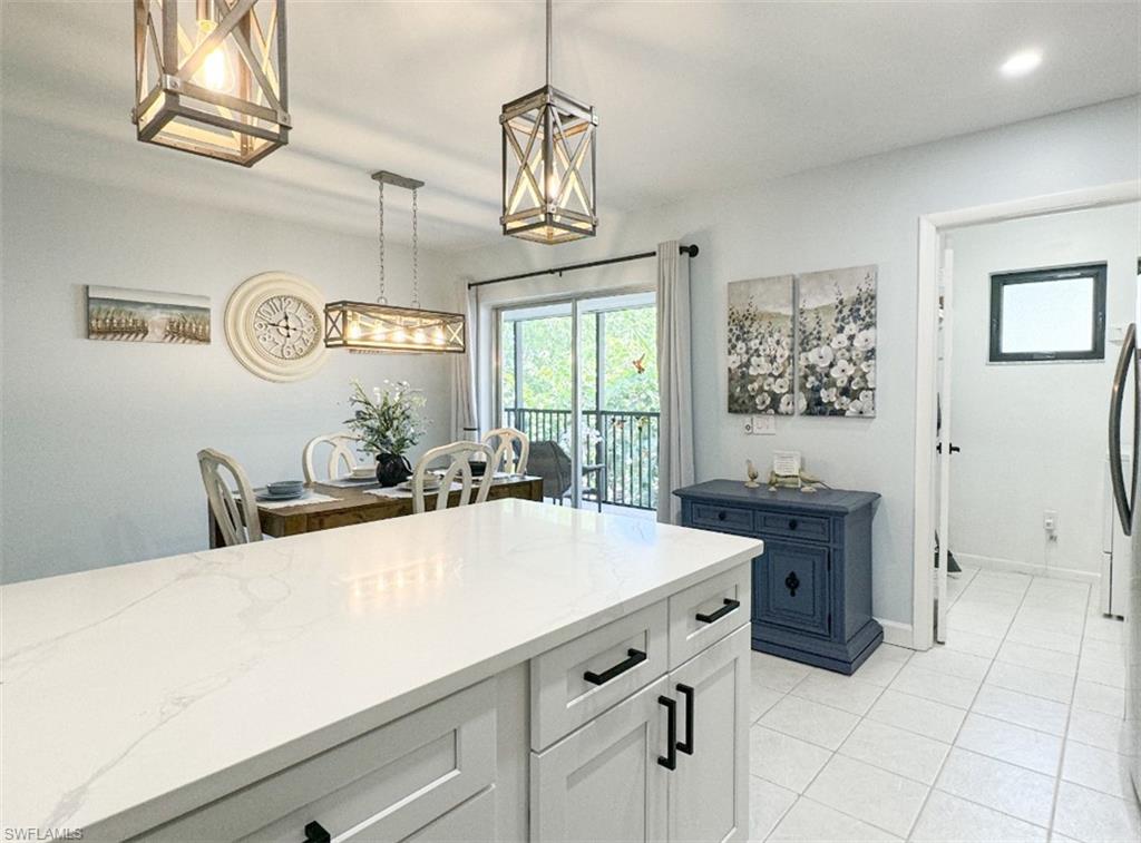 HIDDEN LAKE VILLAS - Residential Lease