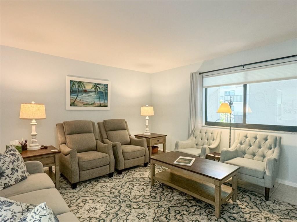 HIDDEN LAKE VILLAS - Residential Lease