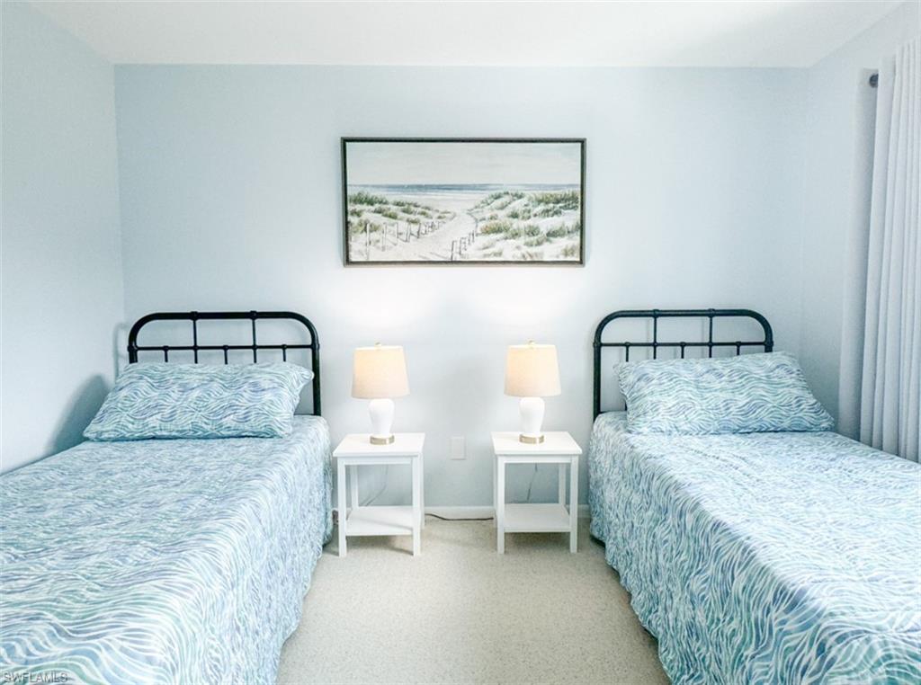 HIDDEN LAKE VILLAS - Residential Lease