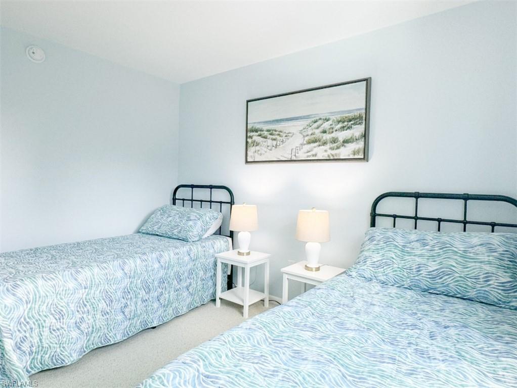 HIDDEN LAKE VILLAS - Residential Lease