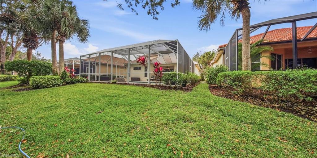 CARLTON LAKES - Residential