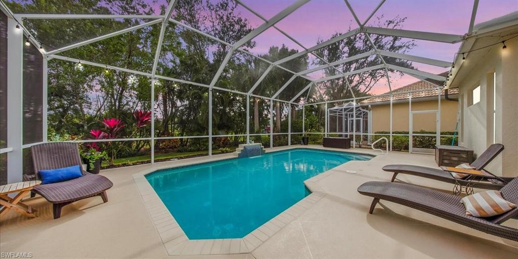 CARLTON LAKES - Residential