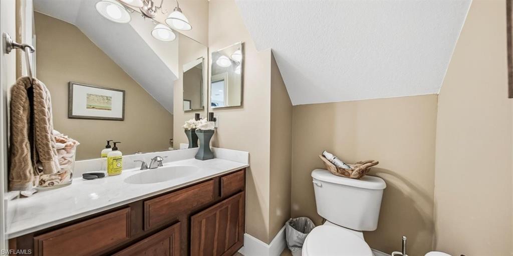 CARLTON LAKES - Residential